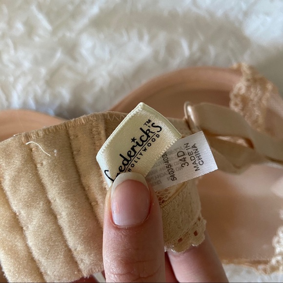 BRA Lace Nude Fredericks Bra (crosslist on depop) - Picture 3 of 3
